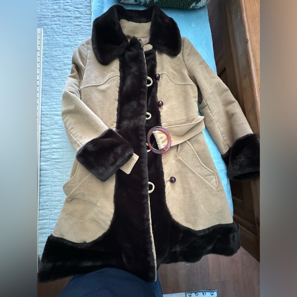 Genuine Heeksuede, brown trim w/ tan color Jacket, size Small - Picture 5 of 7